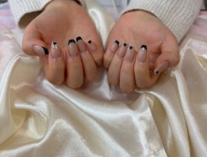 黒ハート・フレンチネイル