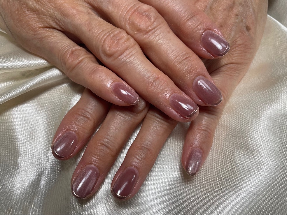 マグネット×フレンチネイル