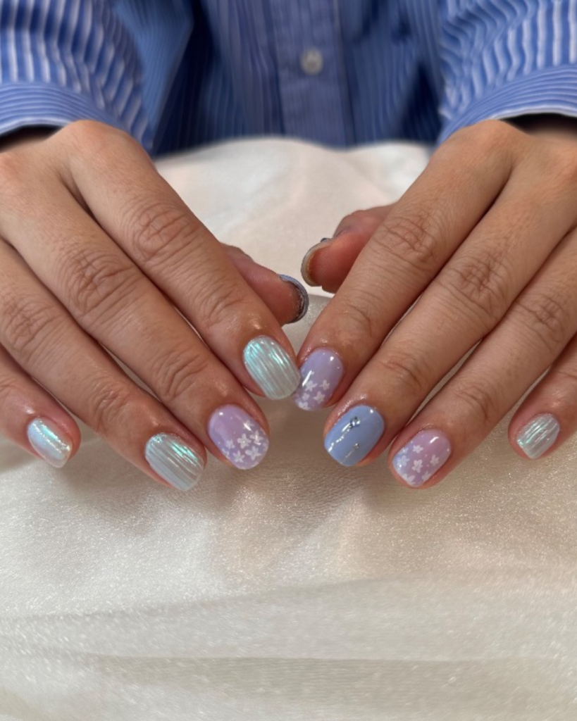 幻想的な紫陽花ネイル